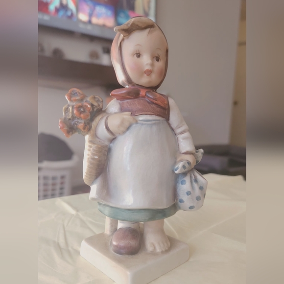 HUMMEL FIGURINE Weary Traveller Goebel #204 Germany Amazing Condition RARE - Picture 4 of 9